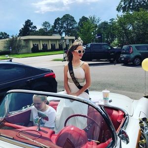 Meet your Posher, Julia